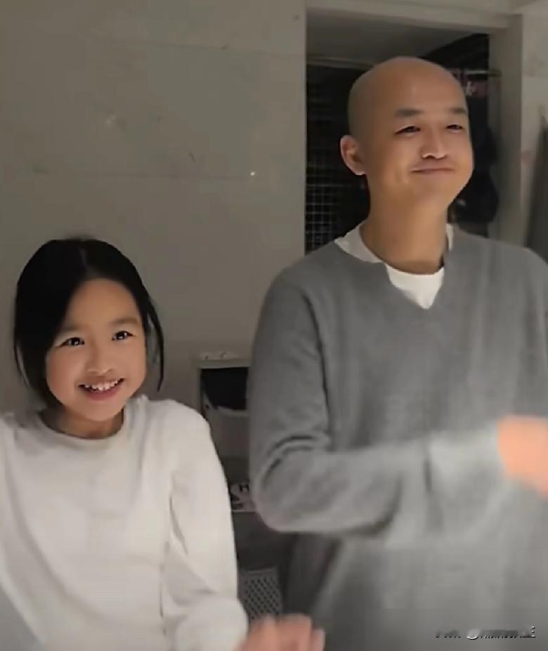 包可艾的嫌弃脸，被用了800万次。当年被全网戏称人类幼崽嫌弃天花板的表情包主