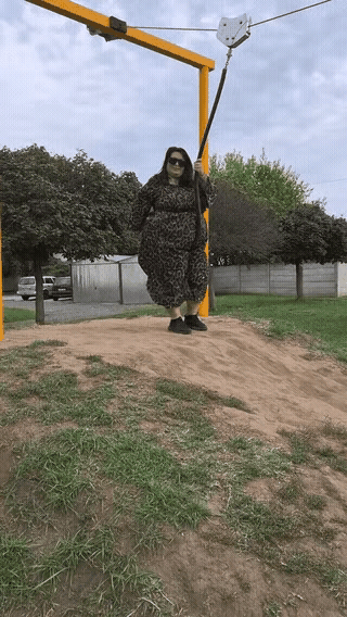 小姐姐，这样的活动是非玩不可吗？