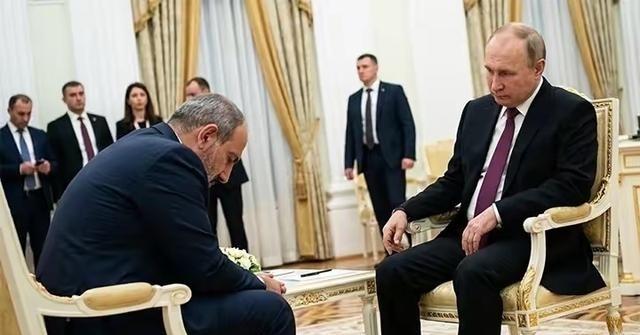 莫斯科的悲伤会面，成年人式的分手。帕希尼扬这次去莫斯科，说白了就是去“求复合”的