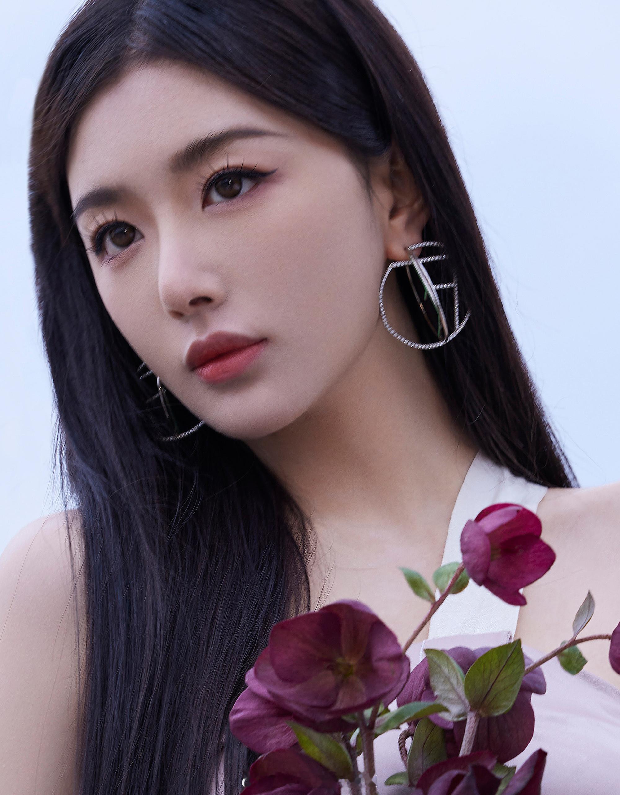 孔雪儿纯美贵气