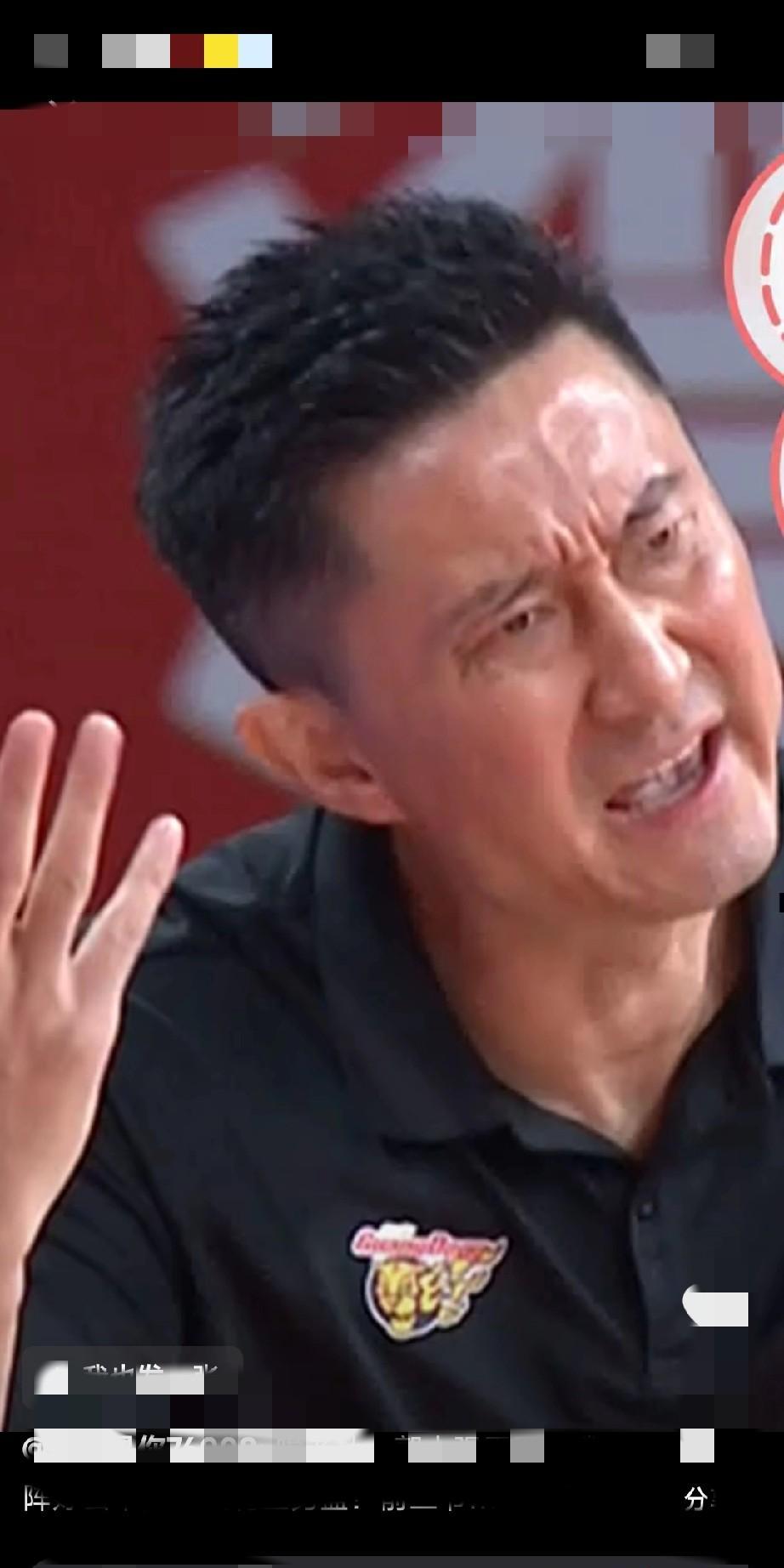 就在广东男篮，就在杜峰近似疯狂引援的此刻，没想到，山西男篮，辽宁男篮跟杜峰玩去迷