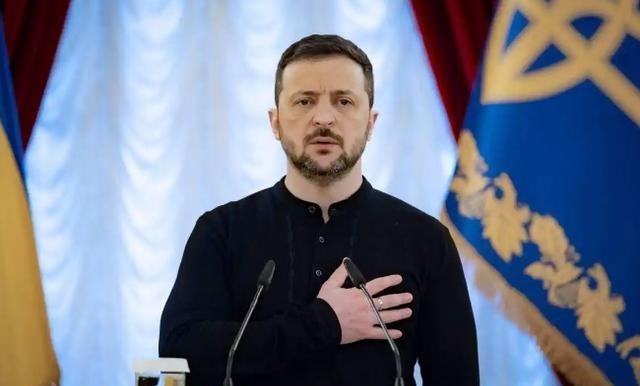 世界上没有人有资格嘲讽泽连斯基，原因很简单，俄罗斯对乌克兰而言就是一个“庞然大物