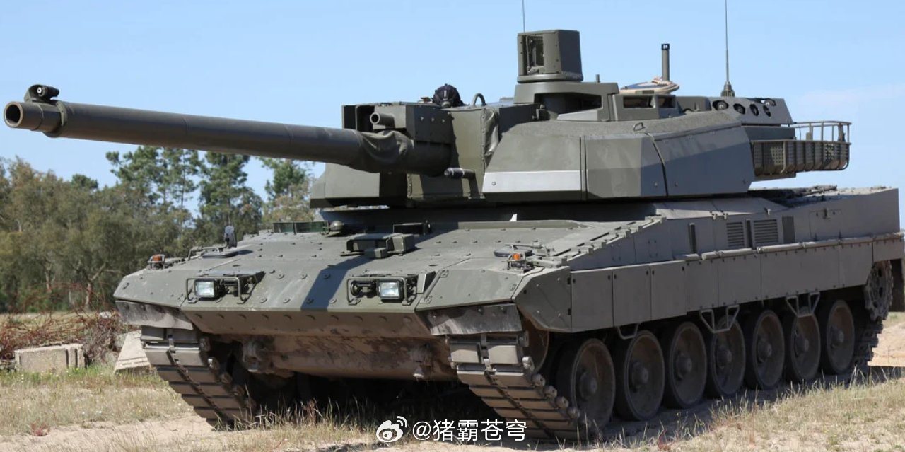 烽火问鼎计划德国的“EMBT”。这款演示坦克于2018年首次亮相，它将豹2A7坦