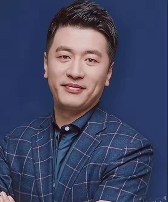 张雪峰老师说：“如果你是个女孩子，读书成绩不是特别好，那就去985、211大学附