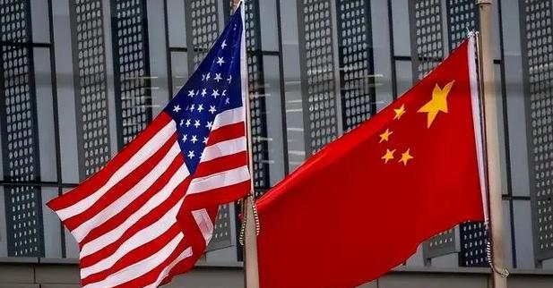 美国感受到前所未有的压力，美媒披露，现在特朗普政府感到左右为难，中国似乎已经决定