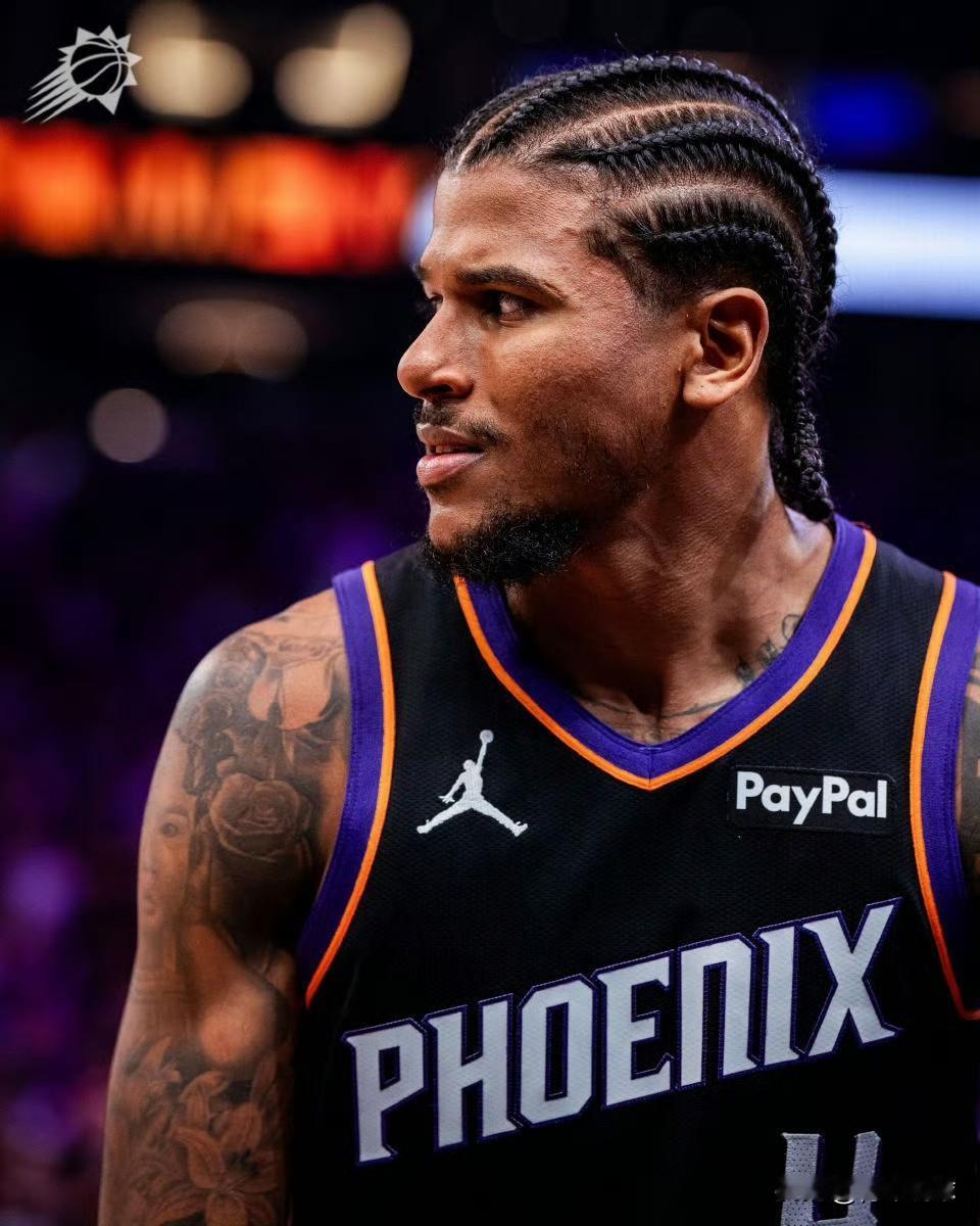 杰伦-格林真是“又香又臭”啊！今天，主场作战的太阳队以110-114不敌开拓