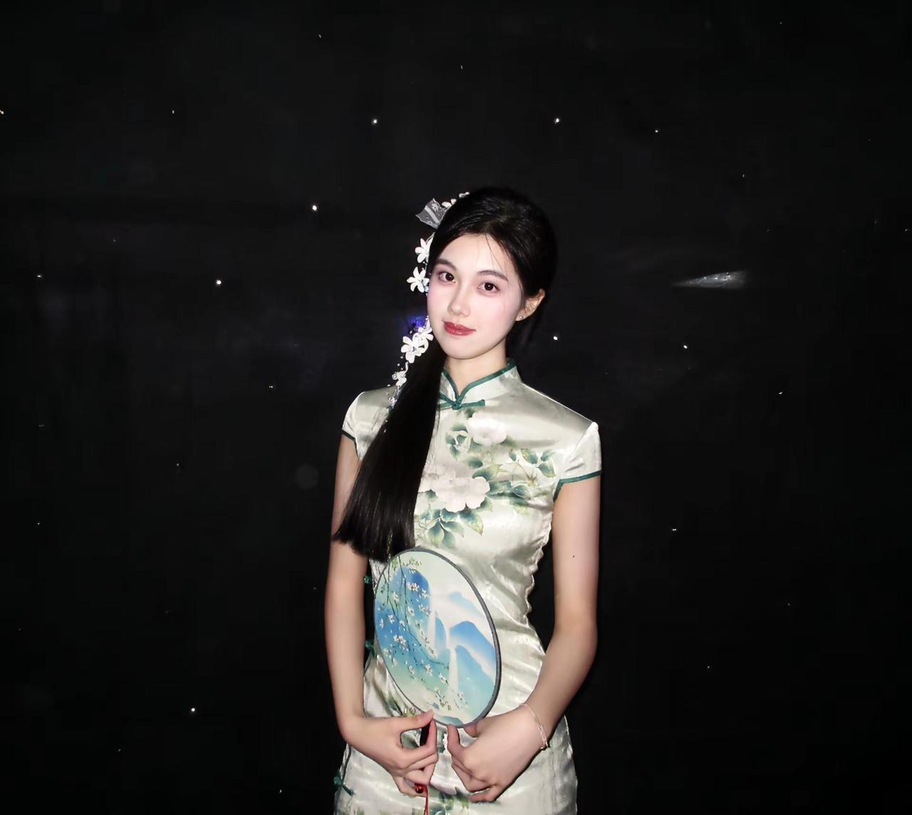 弱水三千几人能为我愁旗袍