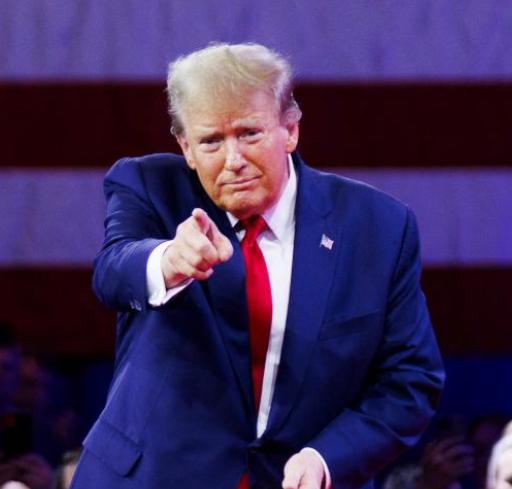 美国突袭中方商船，中方吃大亏？实则不然！美方搬起石头砸自己脚！特