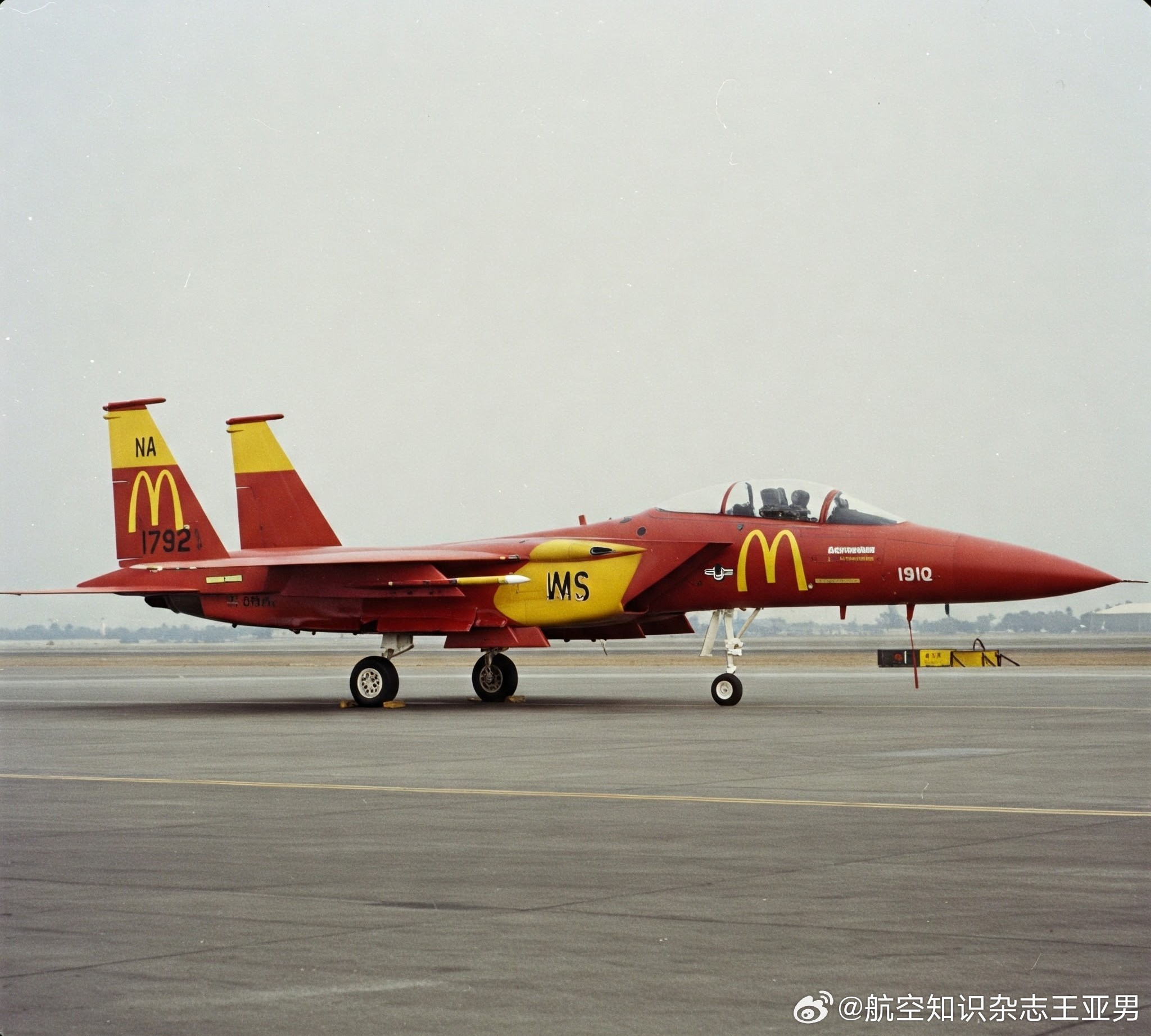 #航空创作计划#一个老外贴的片子，把我弄晕了。照片说明文字是说20世纪七八十年