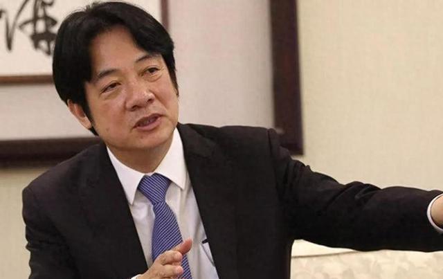 谁能想到，让一个习惯隐匿在暗处的“特务头子”，穿上代表着司法公正的检察官法袍，仅