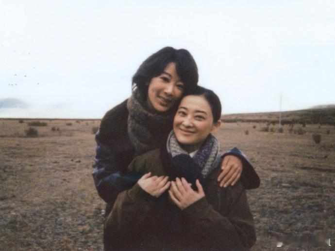 梅婷说杨紫才是团宠梅婷：“菊菊宝，你听妈说，你才是团宠”然后白菊还真不是亲生