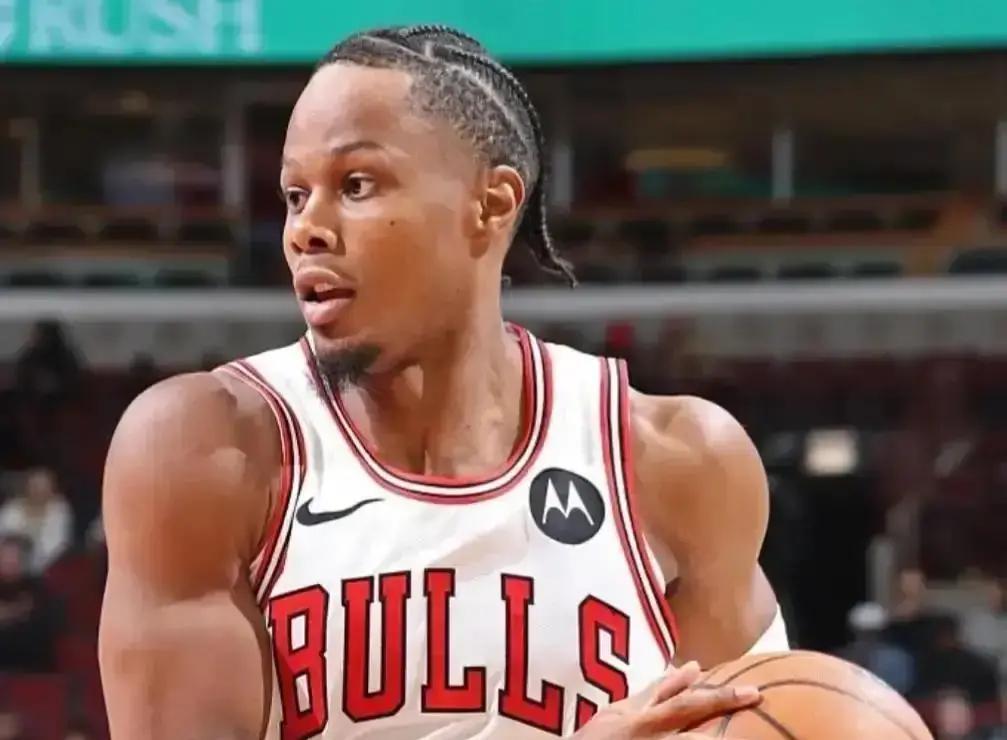 火箭用一张废纸换来防守大闸联盟最新：鹈鹕点头，火箭2027首轮前七保护，灰