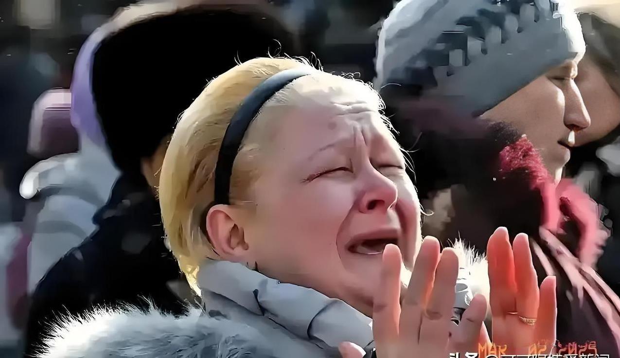 一个基辅的老太太说：“我们选泽连斯基，不是因为他多厉害，是因为他敢站出来说‘不’