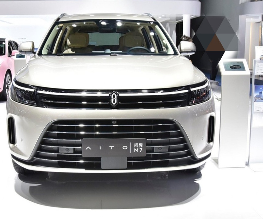 华为这896线激光雷达一发布，直接在网上炸开了锅！我本来还在纠结买哪款M7，现在