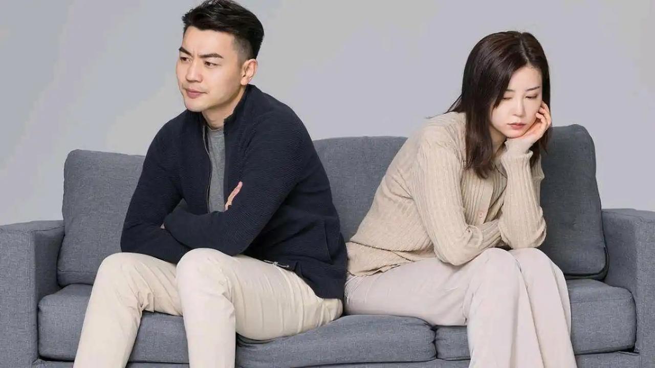 二婚家庭中应不应该为伴侣再生孩子二婚家庭是否要为伴侣再生孩子，并无绝对答案，