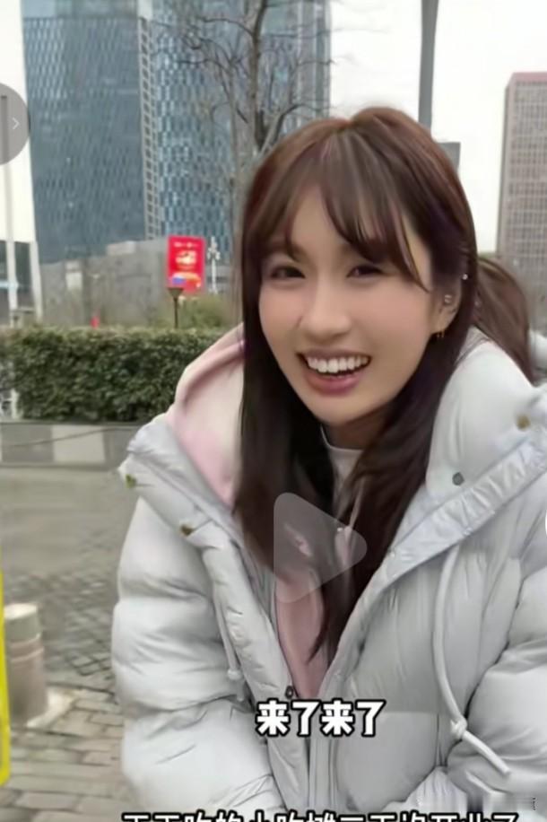 得肾病综合征的经历：刚开始不怎么样明显，后来几天发现自己尿少。然后一段时间