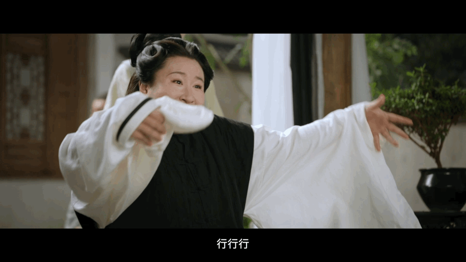 李嘉琦锤娜丽莎二搭比高音比高音竟选在白事？《芬芳喜事》里俩人棺木前互不相让，借