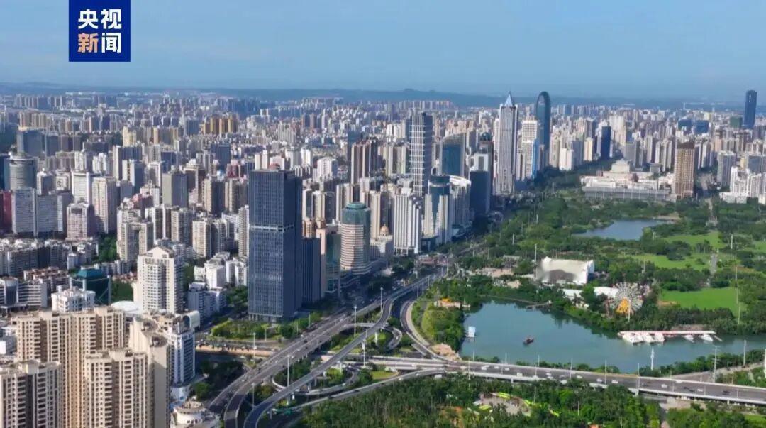 【海南自贸港封关半月成绩单出炉，免税消费17.4亿，国际航线达89条】截至20