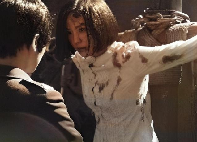 1939年，东北一女地下党员，因撑不住酷刑她大喊求饶：“太君别打了，我全招!"日