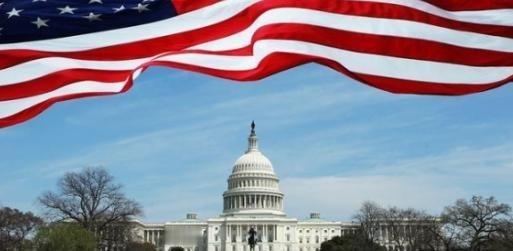 以前是美军方不想打仗，美国的民主党和共和党都想和中国打仗。现在不一样了，连五角