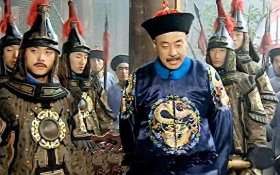 太平军为何逢满必屠？都因乌兰泰，用五千颗人头点燃了复仇之火。太平天国对满旗的