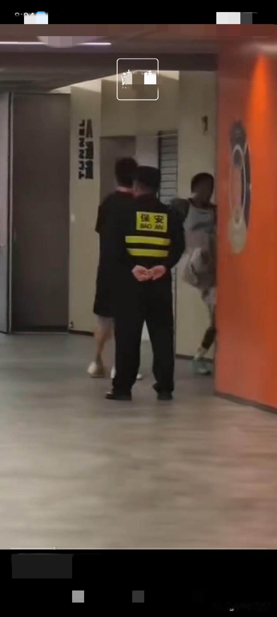 请广大球迷们原谅布朗，浙江广厦男篮外援布朗被罚款，冲动收到惩罚实属应该，但是，大