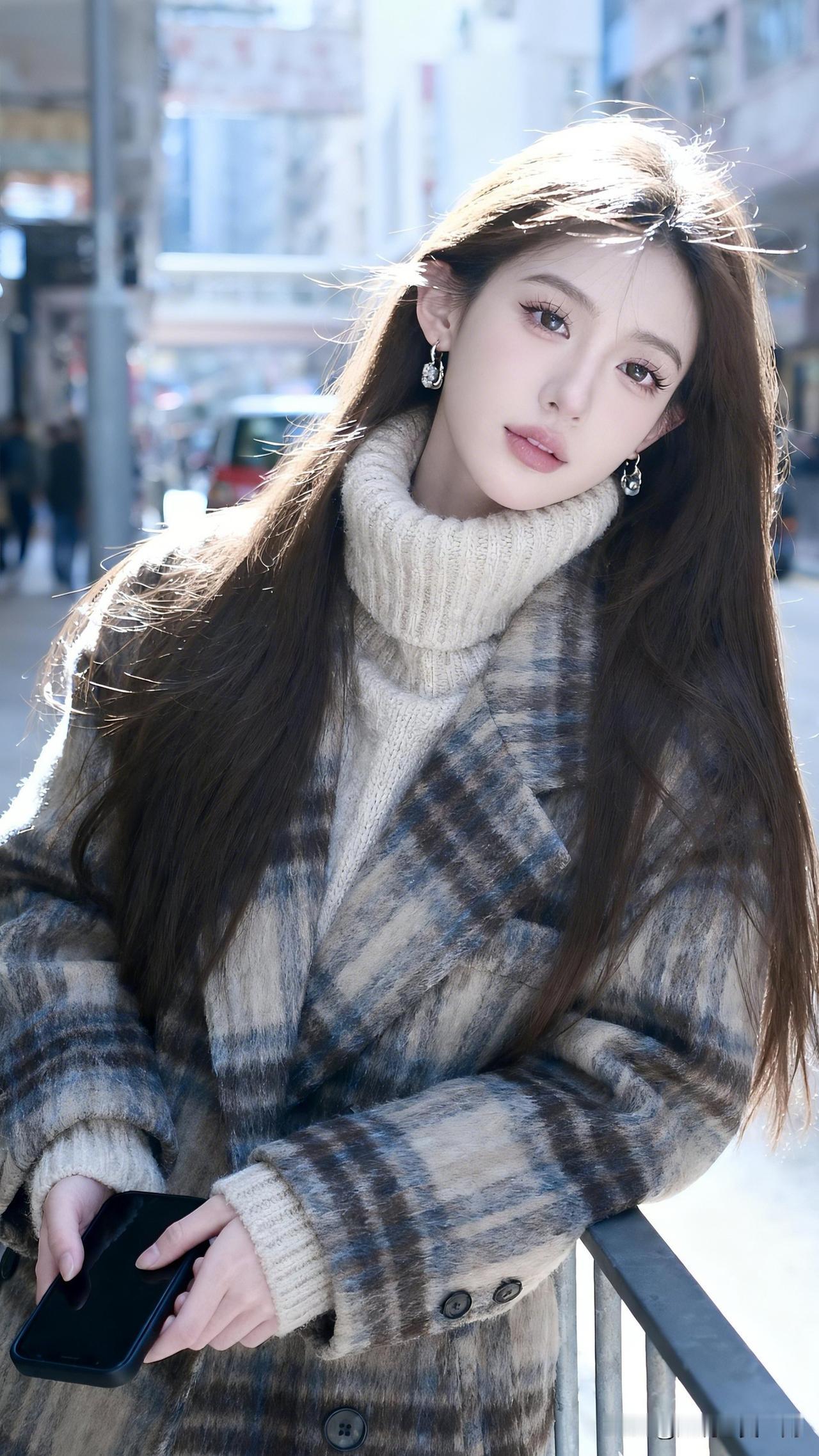 风起云涌处，美人倚栏立。分享时尚潮流街拍冬日穿搭指南：温暖毛衣+格纹大衣，时尚