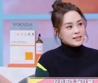 2018年，赖弘国如愿和阿娇结婚了，婚后的赖弘国把一张至尊黑卡交给阿娇，并大方的