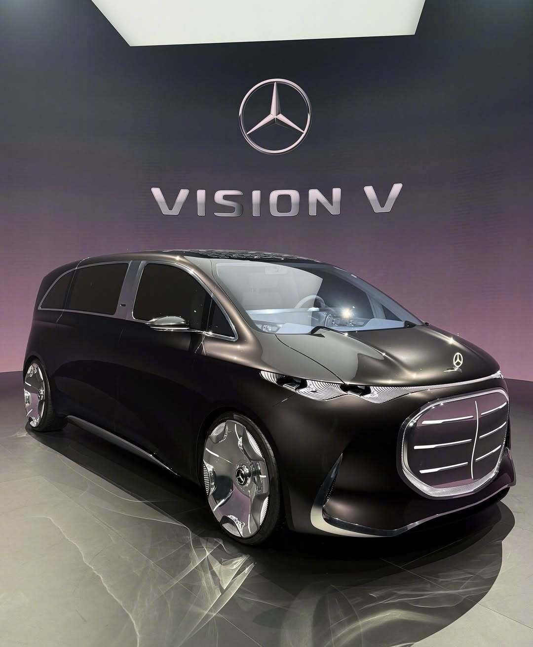 这把火和躺椅搭配起来奔驰发布新款V级MPV-VisonV概念车整体造型十
