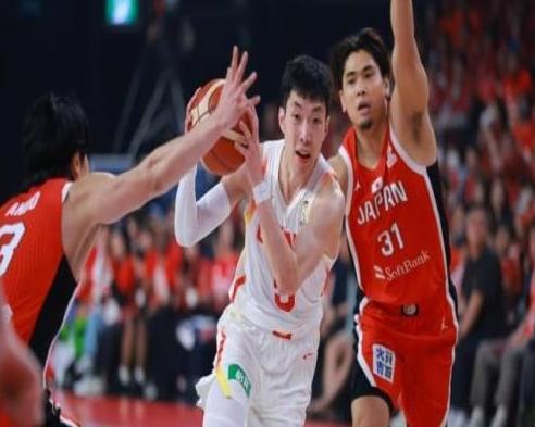 输的太惨了。中国男篮在亚运会当中输给日本男篮20分，最多的时候落后日本队35分。