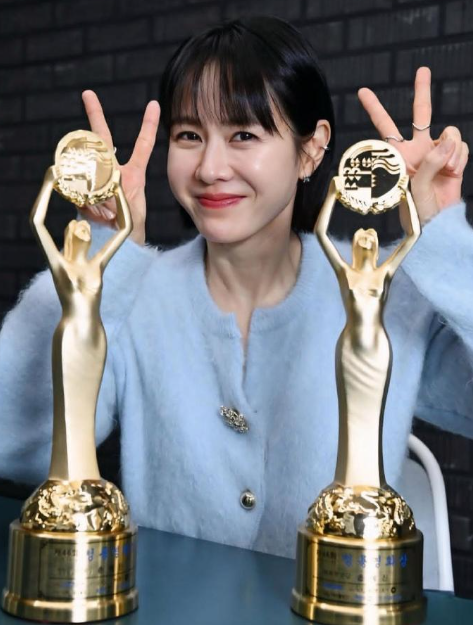 44岁孙艺珍剪短发，清爽造型超减龄​​​