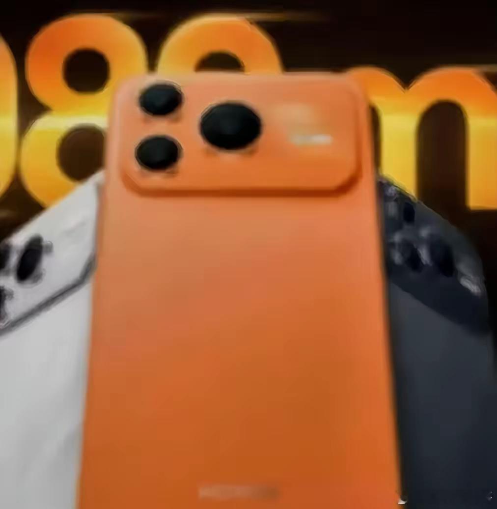 手机行业第一款电池容量突破10000mah的量产机器，荣耀版的iPhone17