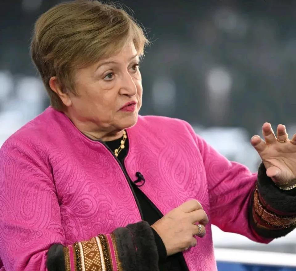 乌克兰获81亿美元新贷款《金融时报》消息，国际货币基金组织总裁格奥尔基耶娃2