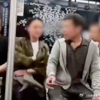 北京地铁挺身而出的女孩父母发声北京地铁挺身而出的女孩父母发声此前北京地铁上，那