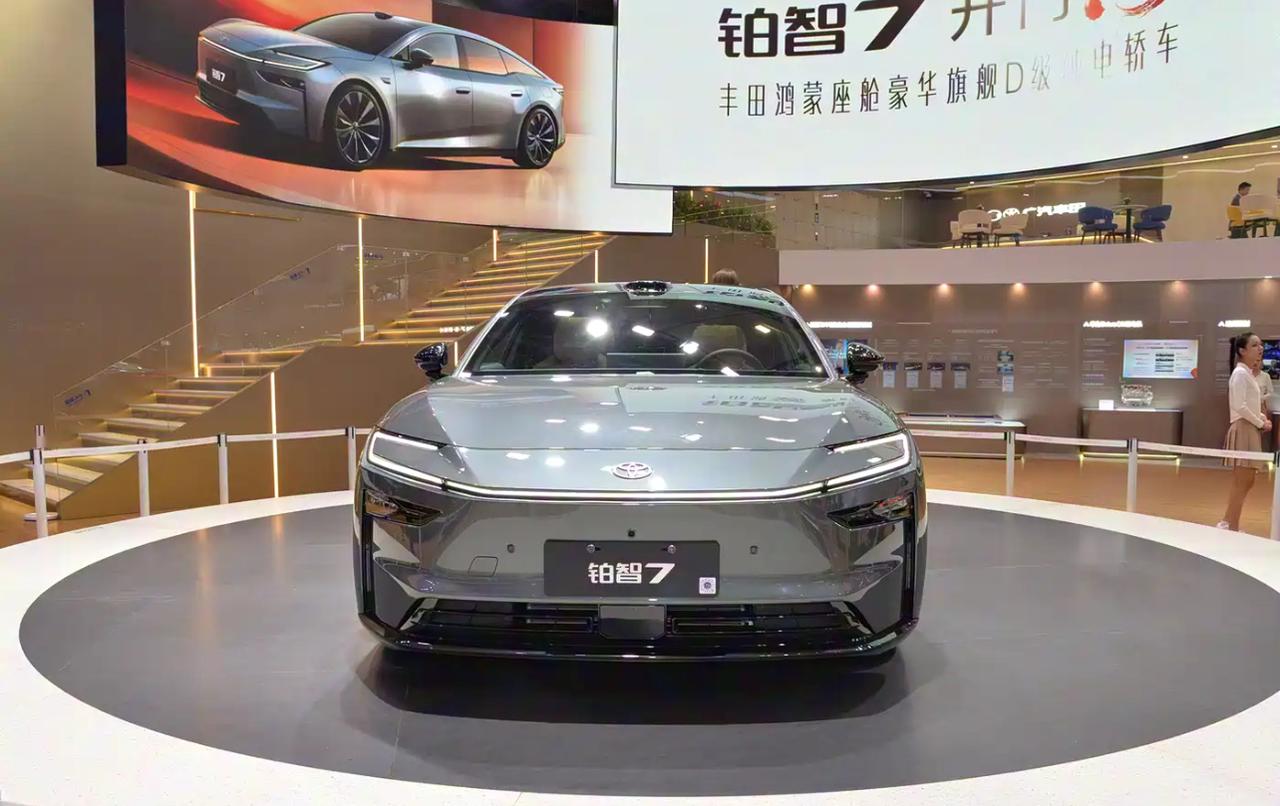 2026款铂智7核心配置与技术参数说明2026款铂智7是广汽丰田推出的中大