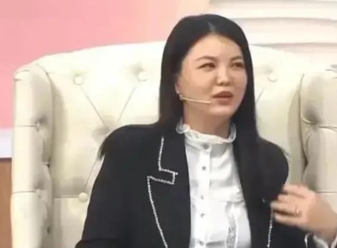 “情商真高！”住家阿姨偷吃了李湘家三万元一盅的燕窝，被发现后战战兢兢。李湘非但没