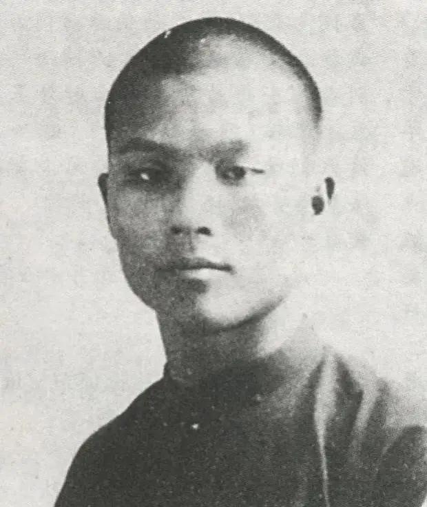 谷正文的回忆录有一句话：在台潜伏的2000共党中，骨头最硬的就是张志忠。张志
