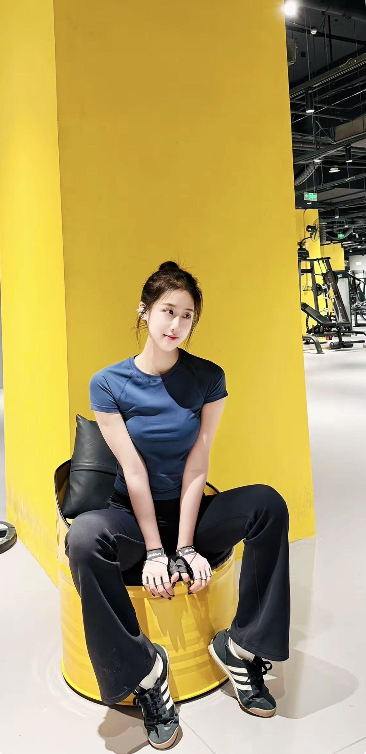 健身女孩打卡💪🏋️‍♀️运动日常