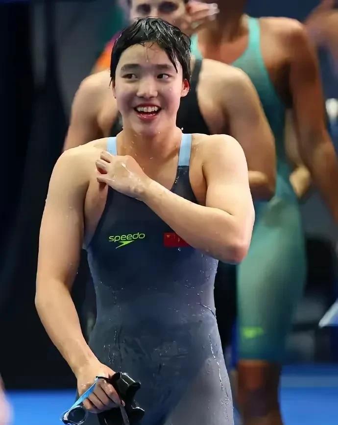 12岁打破世界纪录！15岁获得铜牌！中国游泳队人才储备足！2025世界泳联