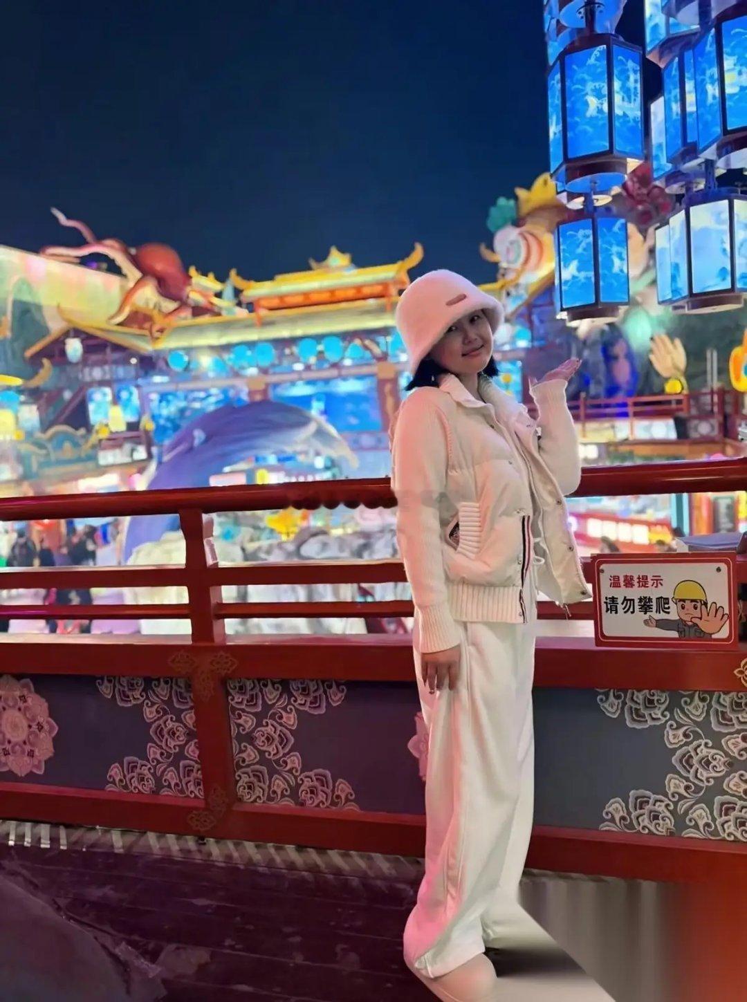5月9日，办一个人婚礼的29岁山东icon美女王冰冰去世了！两年前，她还是个意气
