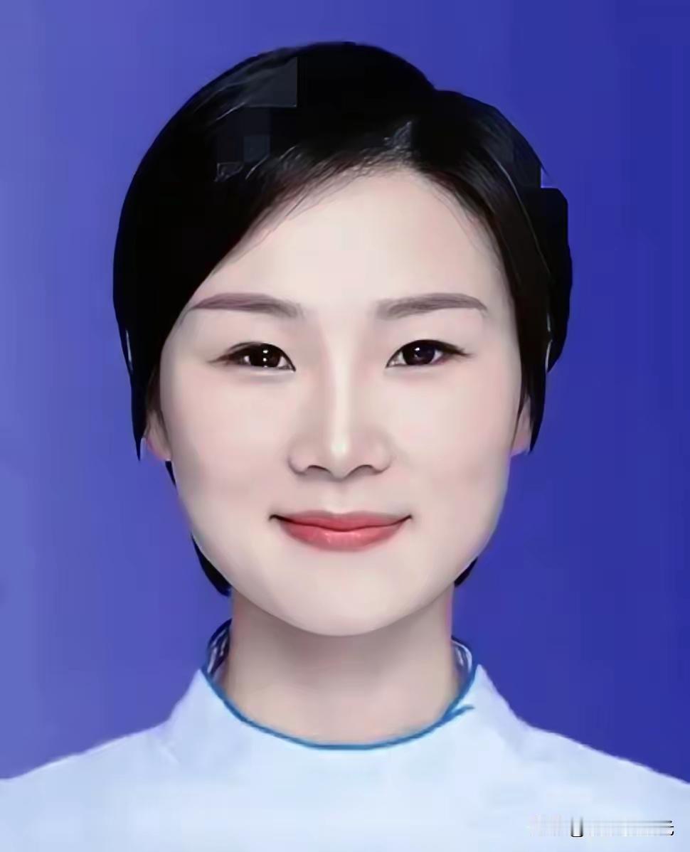 去掉美颜，其实这样看护士长和曾医生颜值差不了多少，没有网上说的那么夸张论年纪