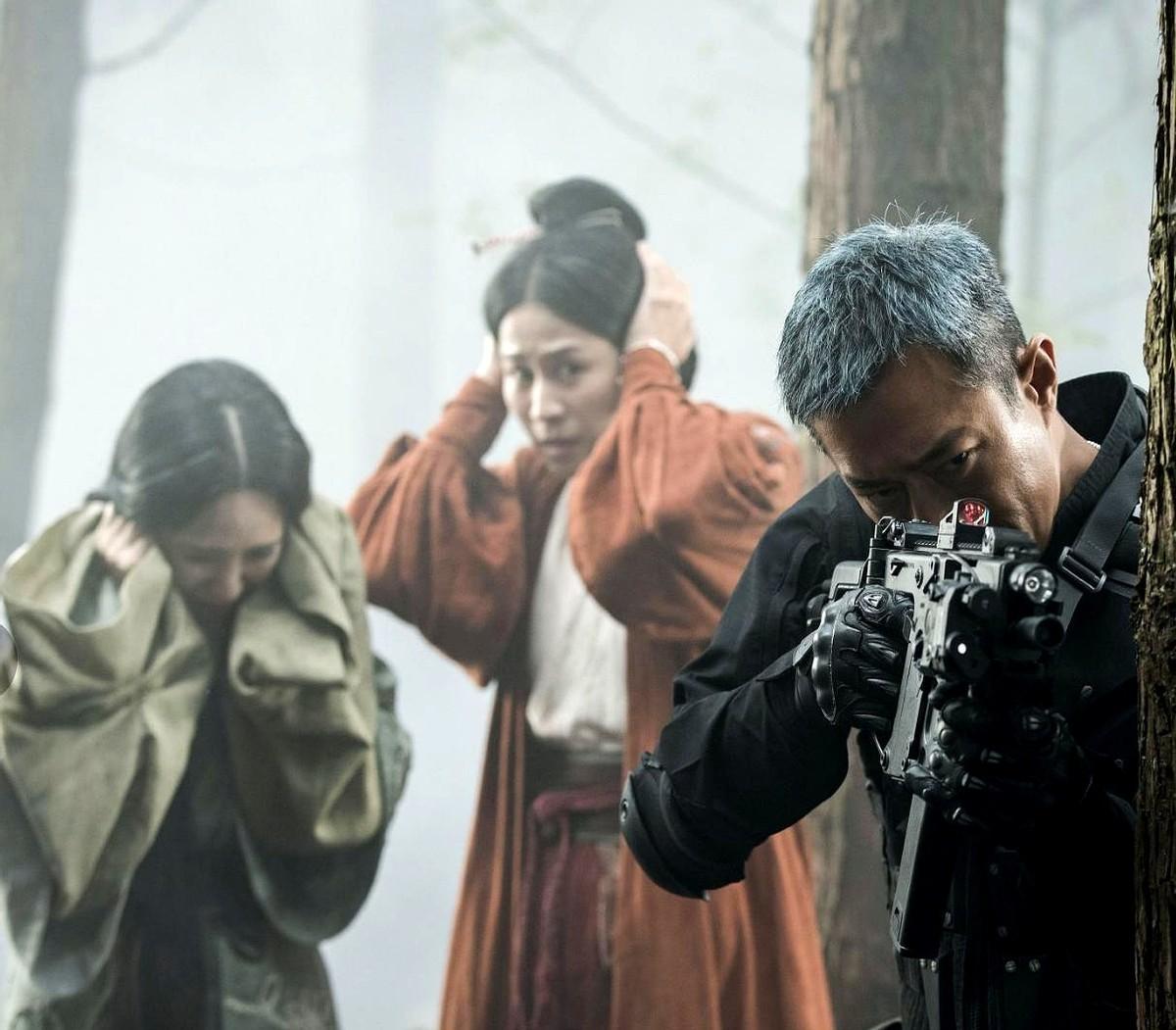 你还在为项少龙当年没选乌廷芳而意难平吗？我最近重刷《寻秦记》，发现一个扎心真相