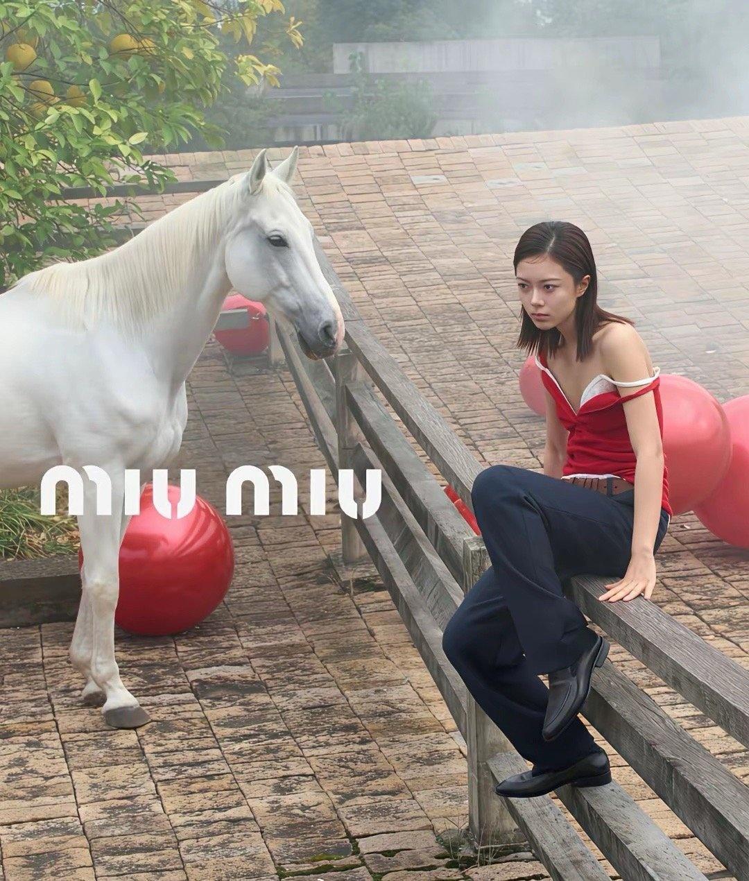 赵今麦本是清甜挂的“国民闺女”，品牌硬要往“叛逆少女”上靠​​​