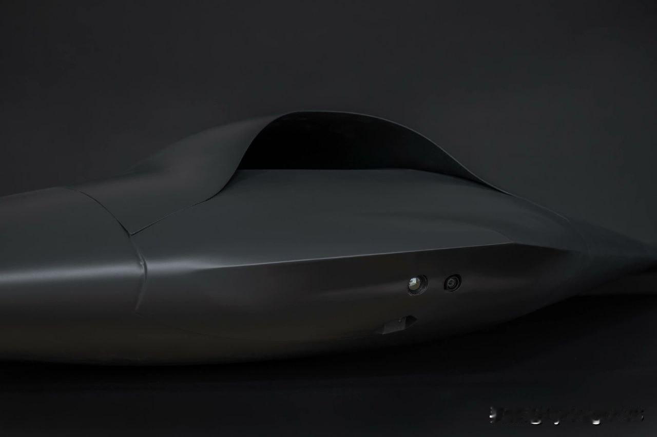 🇨🇿捷克共和国也发布了MTSNightray隐形无人机。Nightra