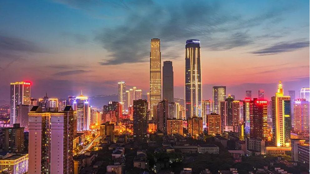 双轮驱动逐步形成！2015年，长沙GDP增长9.9%；2016年，长沙GDP