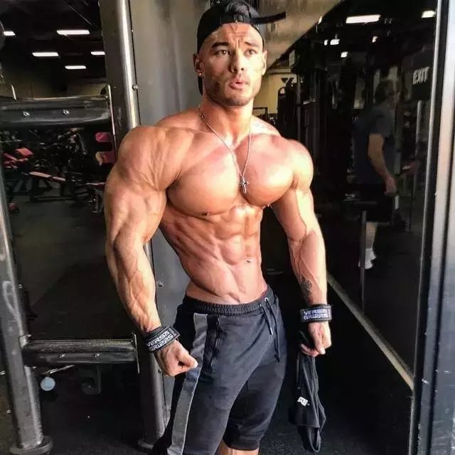 如何才能拥有XXL尺寸的胸肌? 你的各项健身训练都到位了吗?