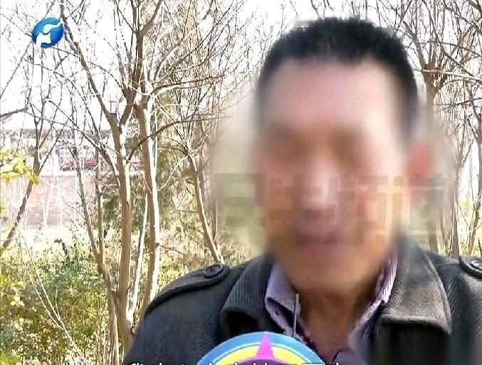 掐你脖子，掐到昏过去。你醒了，他云淡风轻地说，你是装的。然后让你去给他抬红薯