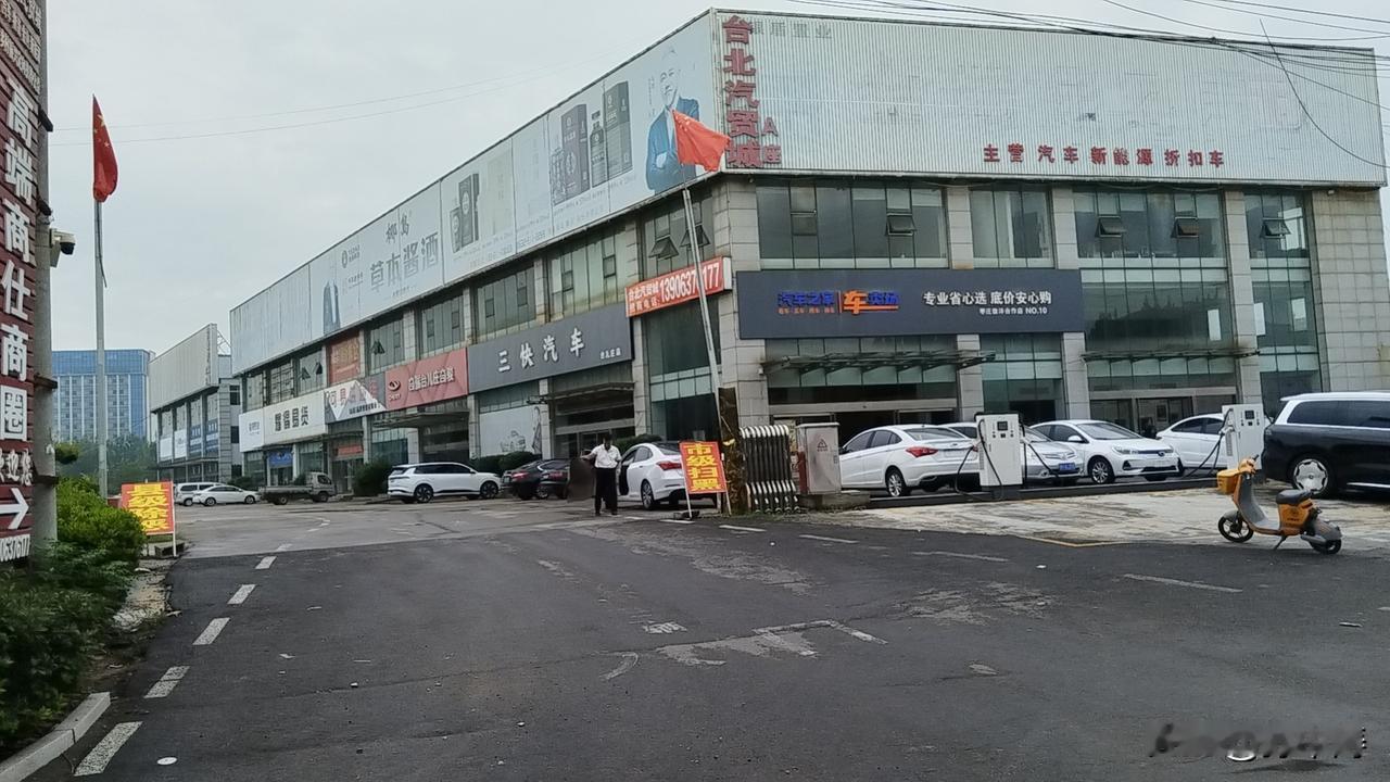 特斯拉的外型，真的是越看越觉得差点意思。就拿Model3和ModelY来说，