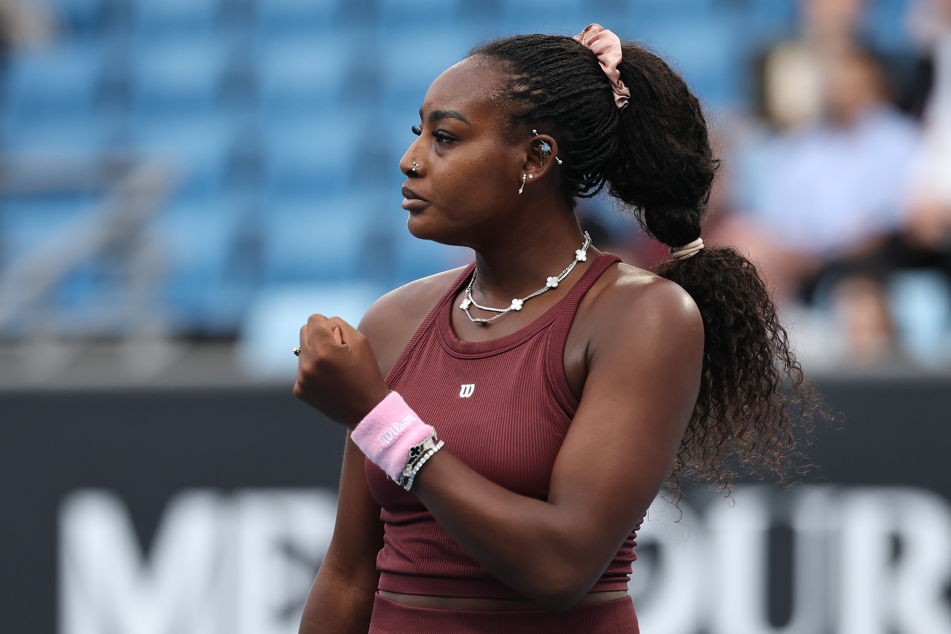 WTA1000多哈站首轮，从资格赛突围的帕克斯以1-66-47-6(5)逆转