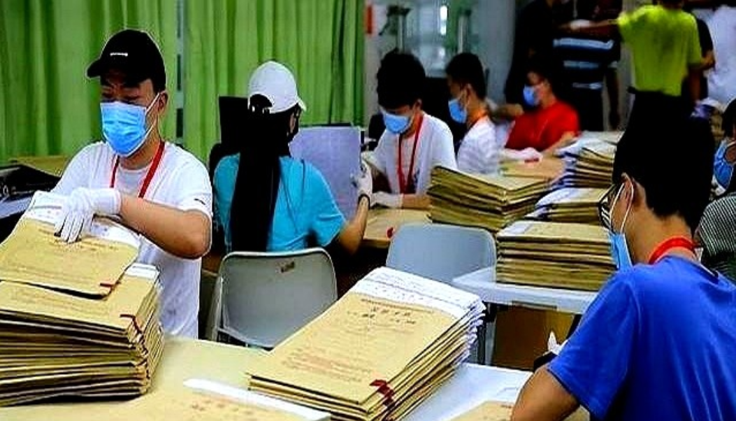 为什么我国的高考试卷不是由正常企业印刷，而选择在监狱中印刷，其实说白了，这里面都